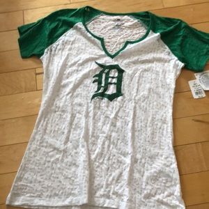 NEW Detroit tigers shirt